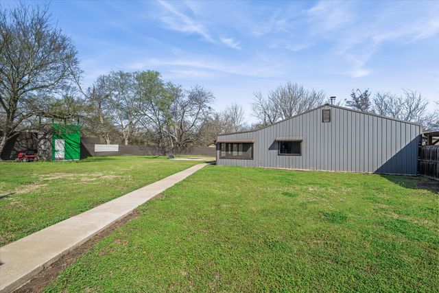 140 Vz County Road 1914, Fruitvale, TX 75127