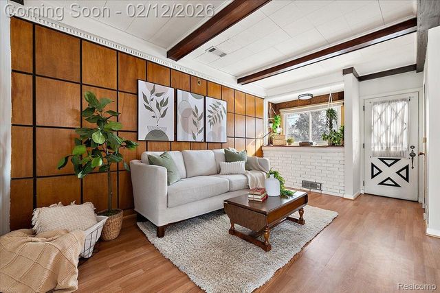 25651 S River Road, Harrison Charter Township, MI 48045