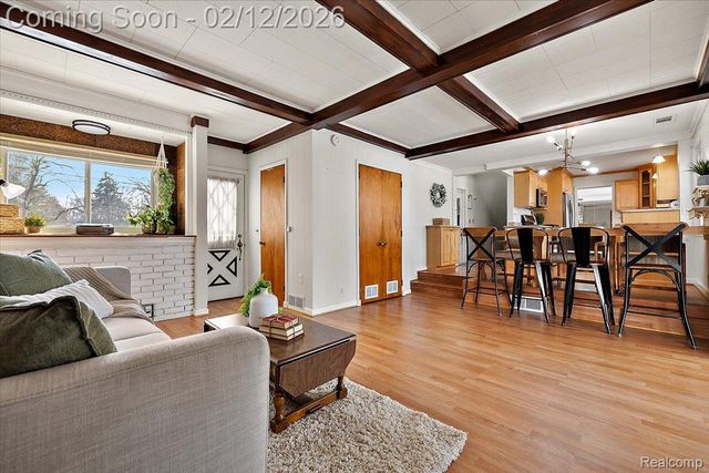 25651 S River Road, Harrison Charter Township, MI 48045