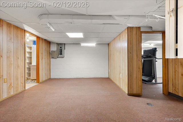 25651 S River Road, Harrison Charter Township, MI 48045