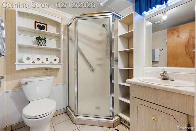 25651 S River Road, Harrison Charter Township, MI 48045