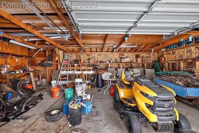 25651 S River Road, Harrison Charter Township, MI 48045