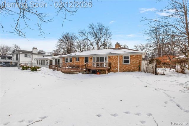 25651 S River Road, Harrison Charter Township, MI 48045