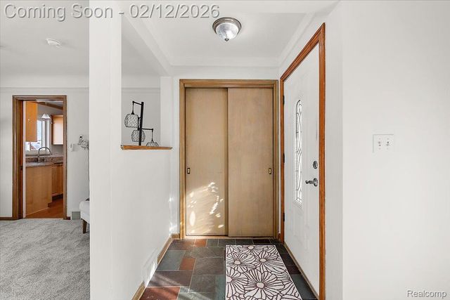 25651 S River Road, Harrison Charter Township, MI 48045