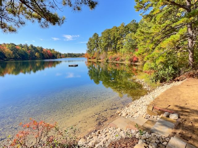 59 Long Duck Pond Rd, Plymouth, MA 02360