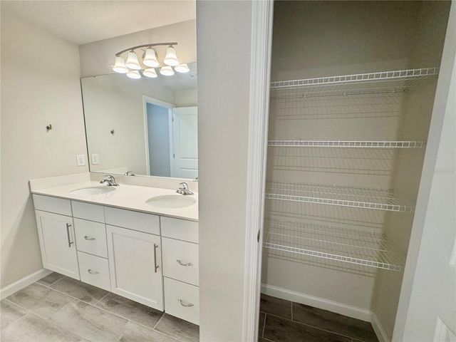 5424 PEACEFUL CREEK COVE, Bradenton, FL 34203