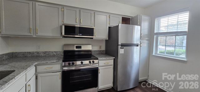 3109 Heathstead Place, Charlotte, NC 28210