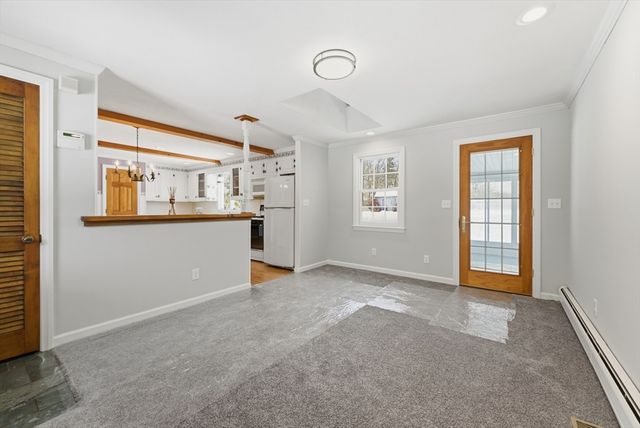 5 Northwood Dr, Wilbraham, MA 01095