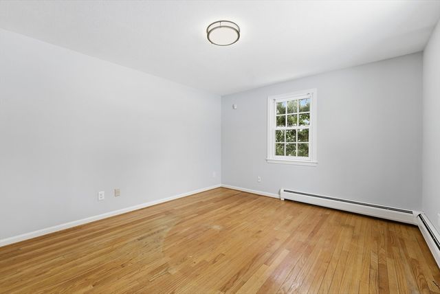 5 Northwood Dr, Wilbraham, MA 01095