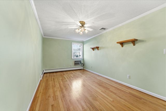 5 Northwood Dr, Wilbraham, MA 01095