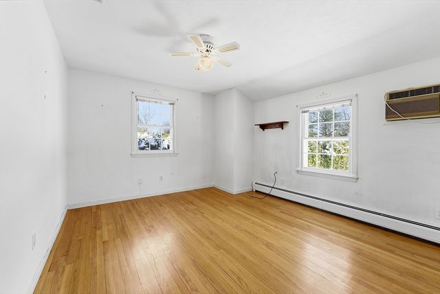 5 Northwood Dr, Wilbraham, MA 01095