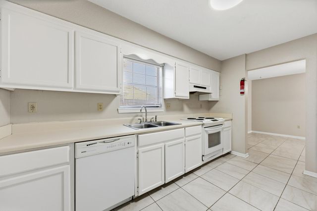 815 Valley Road, Crestview, FL 32539