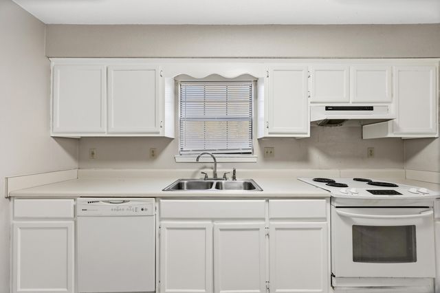 815 Valley Road, Crestview, FL 32539