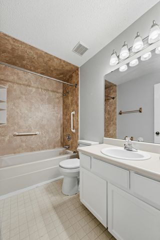 815 Valley Road, Crestview, FL 32539