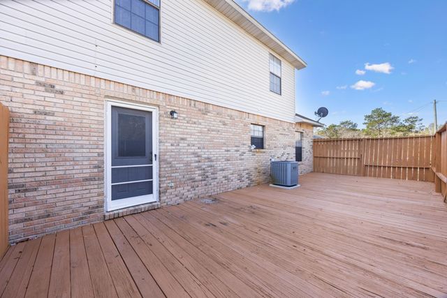 815 Valley Road, Crestview, FL 32539