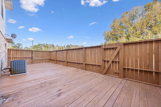 815 Valley Road, Crestview, FL 32539