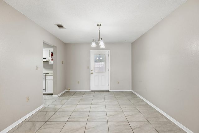 815 Valley Road, Crestview, FL 32539