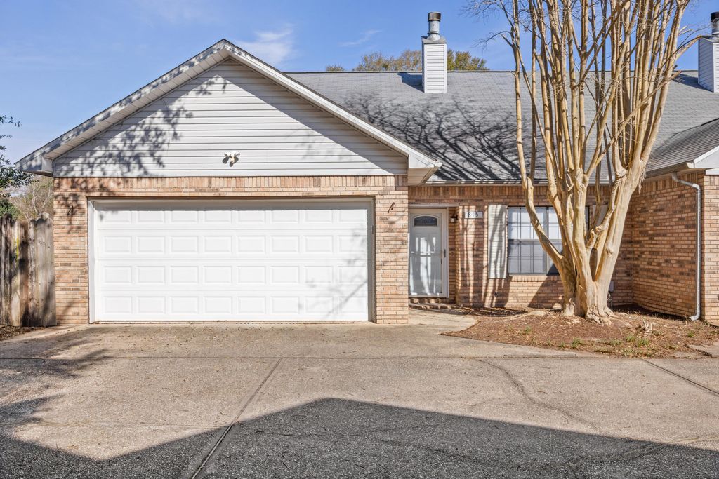 815 Valley Road, Crestview, FL 32539