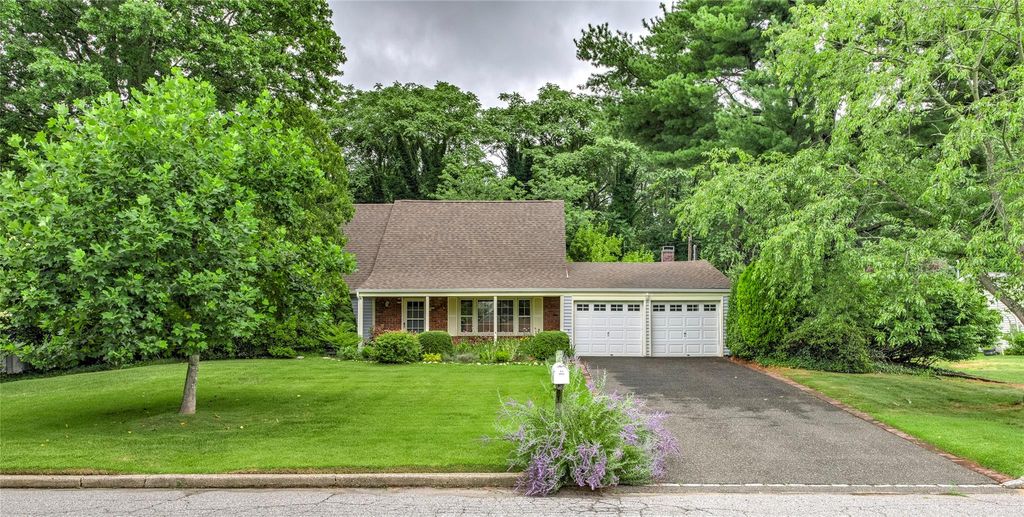 51 Hastings Drive, Stony Brook, NY 11790