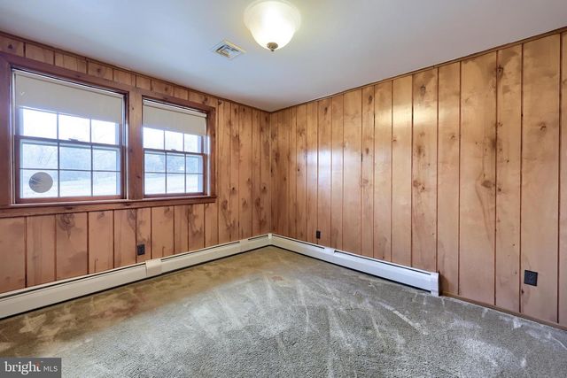 75 CHURCH RD, Etters, PA 17319