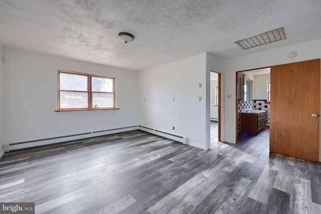 75 CHURCH RD, Etters, PA 17319