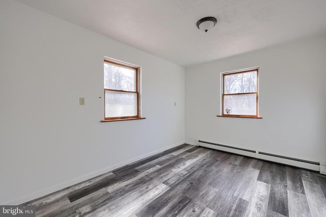 75 CHURCH RD, Etters, PA 17319