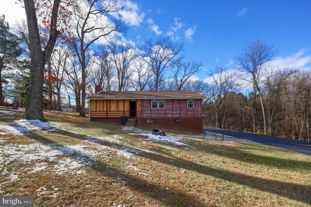 75 CHURCH RD, Etters, PA 17319