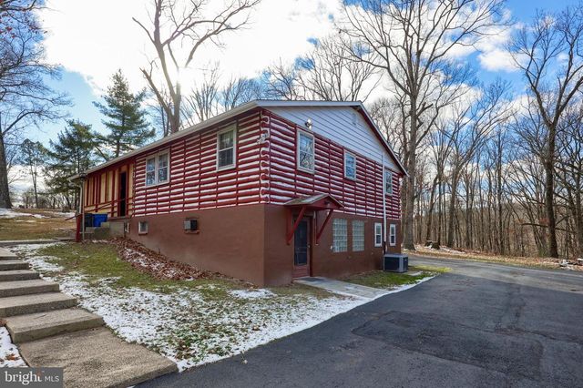 75 CHURCH RD, Etters, PA 17319