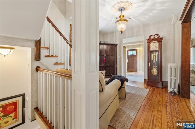 80 Large Avenue, Hillsdale, NJ 07642