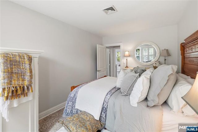 80 Large Avenue, Hillsdale, NJ 07642