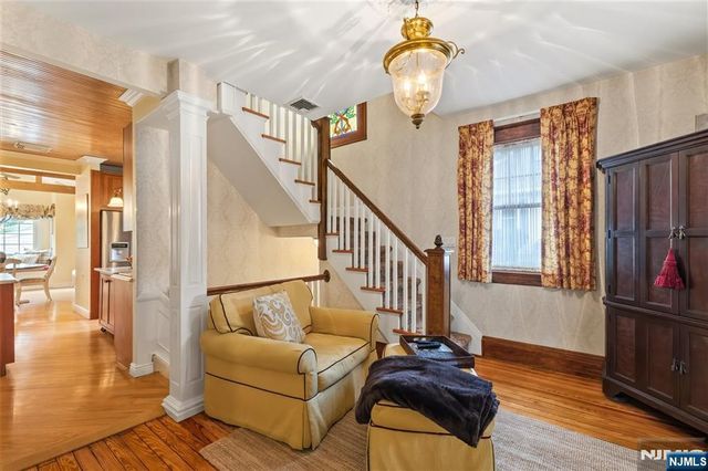 80 Large Avenue, Hillsdale, NJ 07642