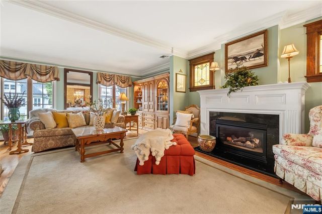80 Large Avenue, Hillsdale, NJ 07642