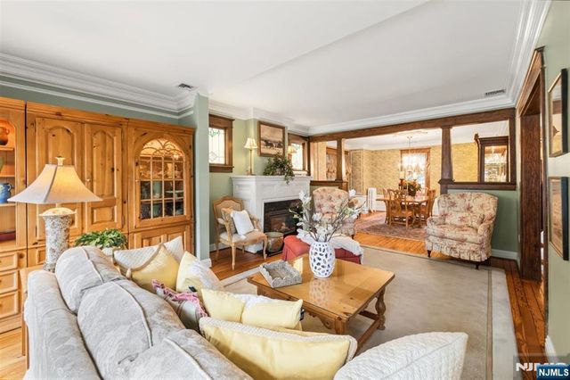 80 Large Avenue, Hillsdale, NJ 07642