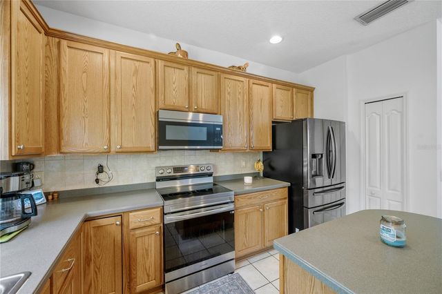 3024 GIRVAN DRIVE, Land O Lakes, FL 34638