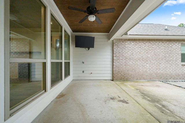 41512 Merritt Evans Rd, Prairieville, LA 70769