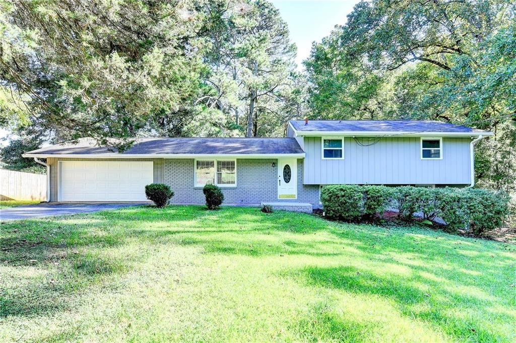 2414 Robin Hood Place, Marietta, GA 30068