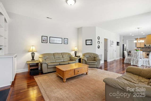 6525 Heath Glen Drive, Mint Hill, NC 28227