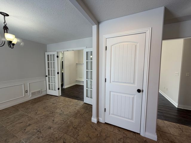 2007 CECIL ST, Columbia, MO 65201