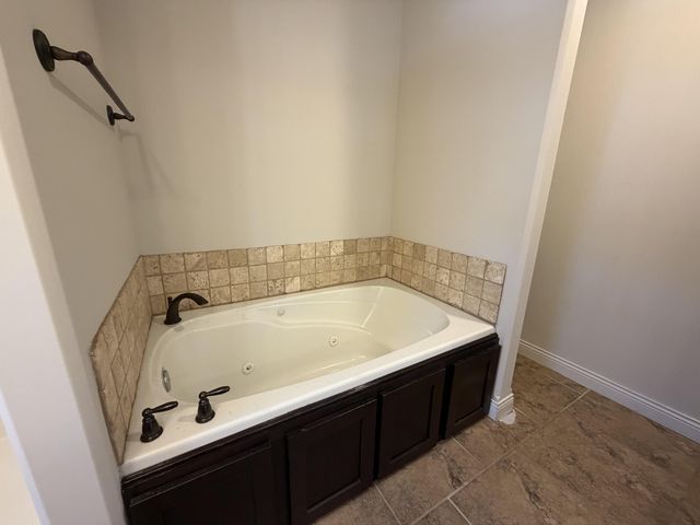2007 CECIL ST, Columbia, MO 65201