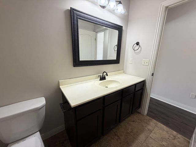 2007 CECIL ST, Columbia, MO 65201