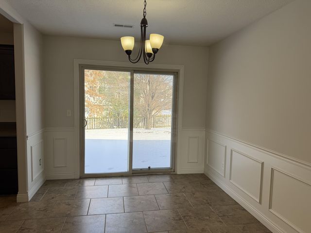 2007 CECIL ST, Columbia, MO 65201