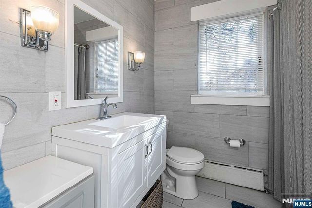 10 Whittier Avenue, Trenton, NJ 08618