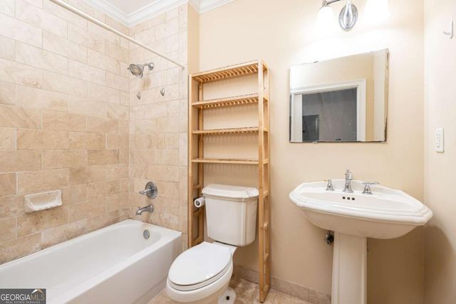 2277 Peachtree Road NE 401, Atlanta, GA 30309