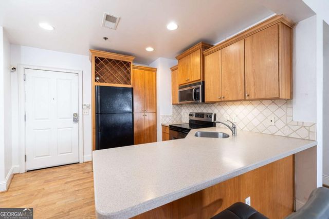 2277 Peachtree Road NE 401, Atlanta, GA 30309