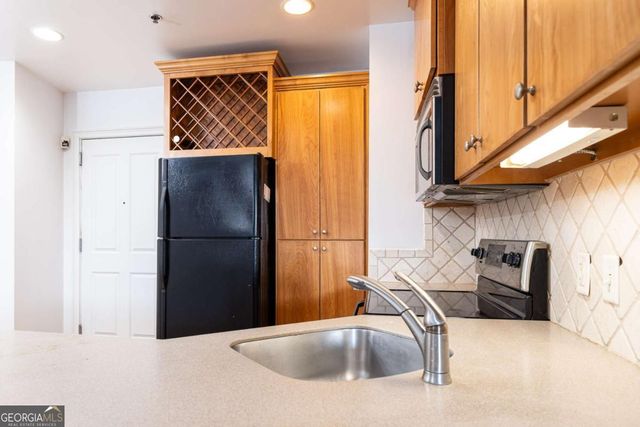 2277 Peachtree Road NE 401, Atlanta, GA 30309