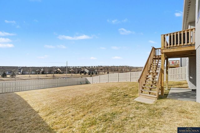 18117 Ogden Street, Omaha, NE 68022