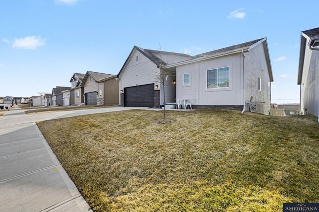 18117 Ogden Street, Omaha, NE 68022