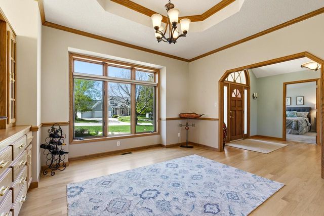 13230 Foxwood DRIVE, New Berlin, WI 53151