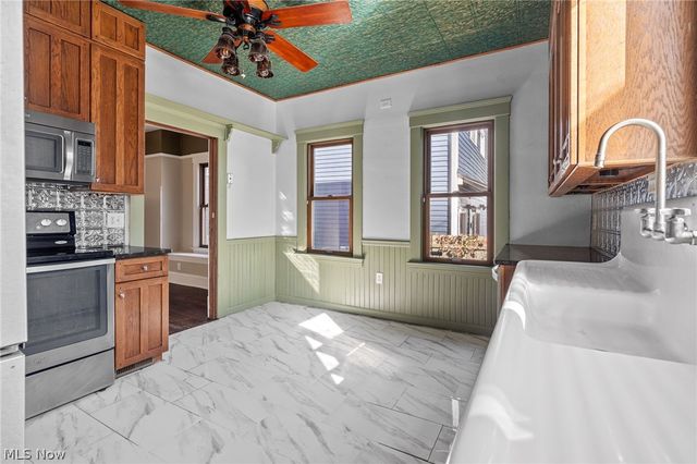 4209 Woodbine Avenue, Cleveland, OH 44113