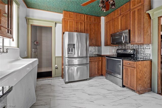 4209 Woodbine Avenue, Cleveland, OH 44113